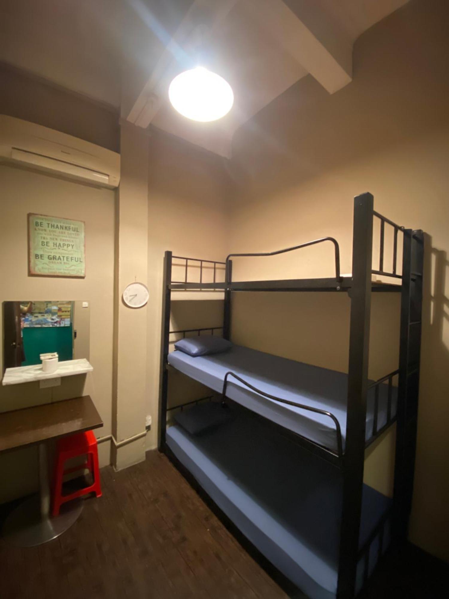 Backpacker Cozy Corner Guesthouse Singapore Bagian luar foto
